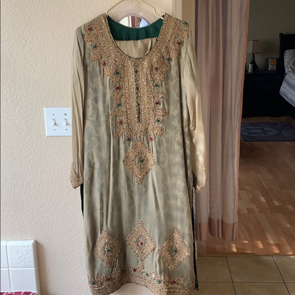 3 piece Jhamowhar Pakistani Indian suit